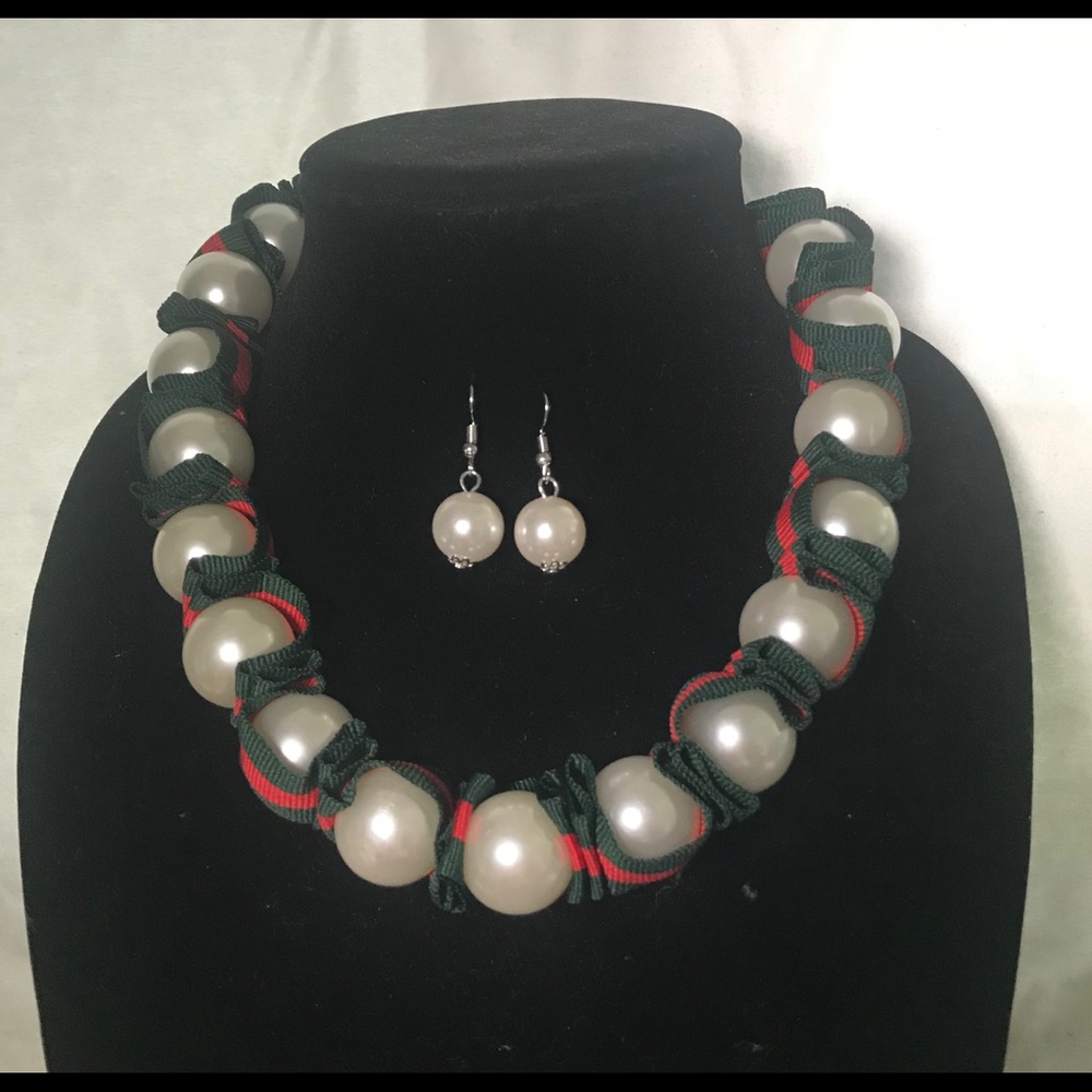 Grosgrain Pearl Necklace
